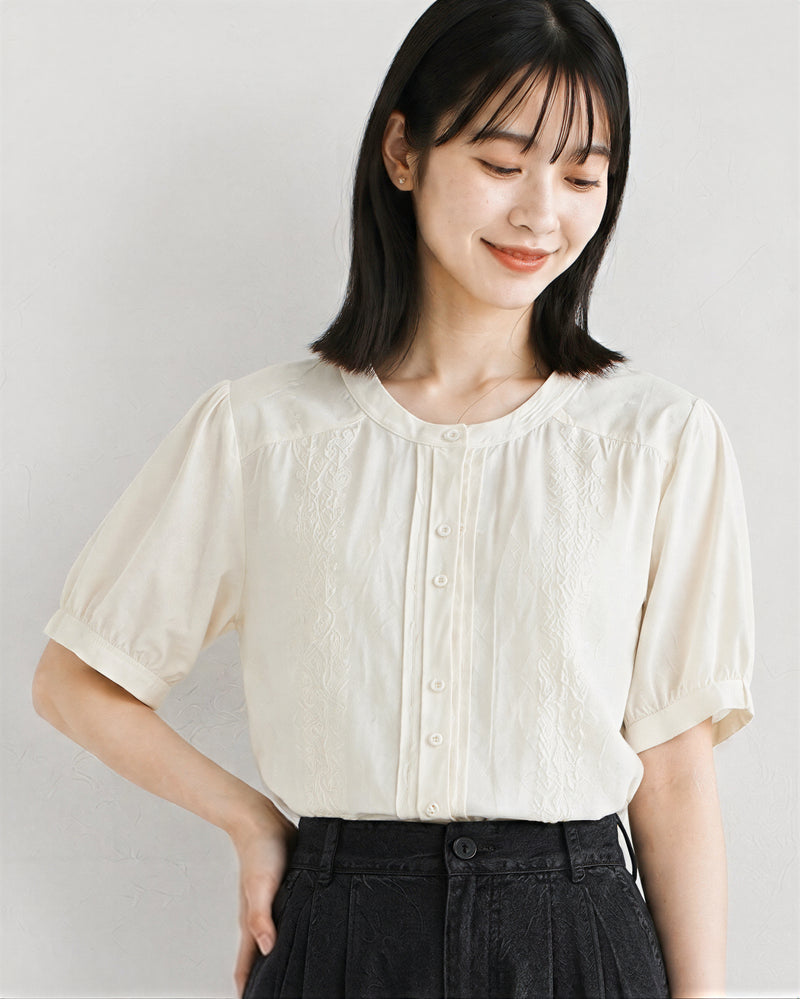 ラウンドネック ピンタック エンブロイダリー風ブラウス-ベージュ-2XL