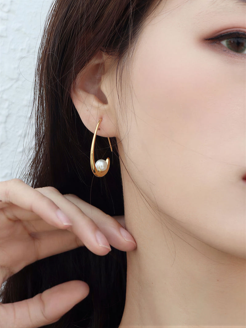 流線ドロップ イレギュラーカーブフック パールピアス