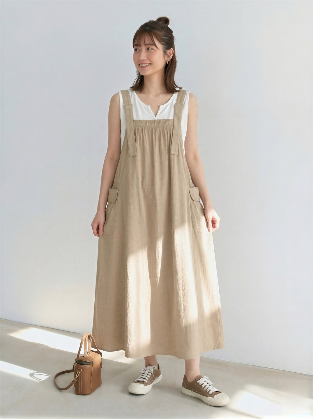 カーキブラウン ゆったりAラインシルエット ギャザーキャミワンピース