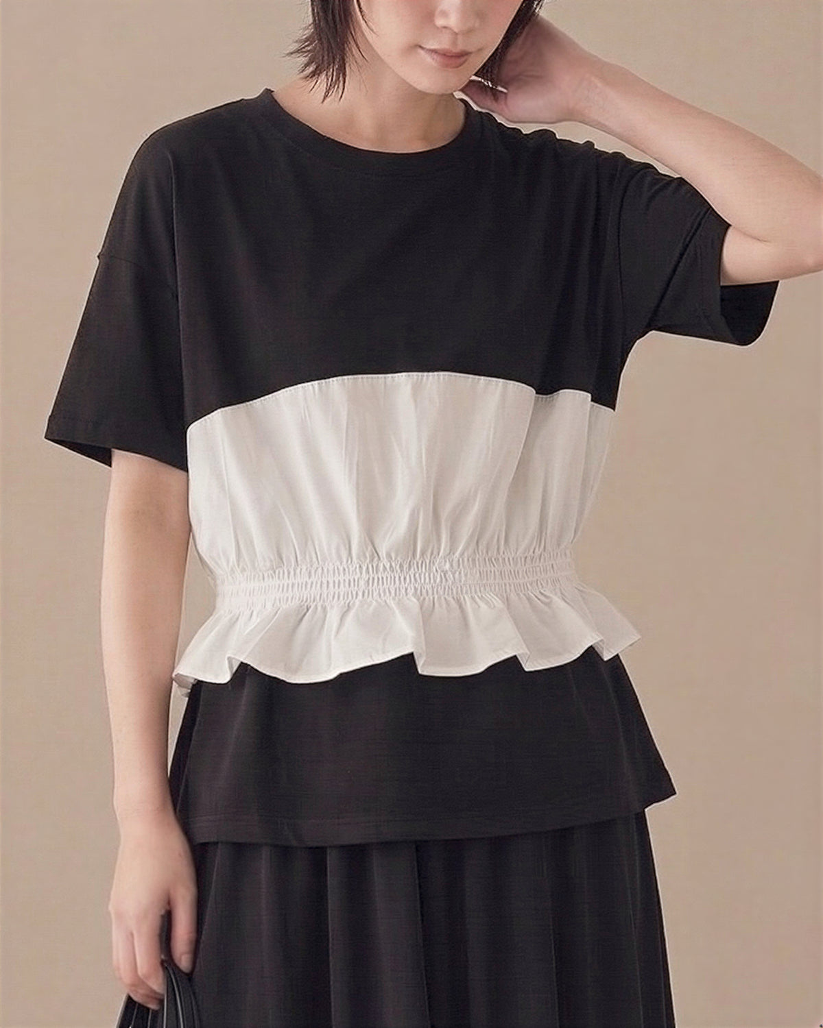 切り替えフリルヘム ウエストシェイプ 半袖Tシャツ