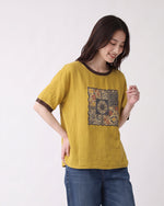 ゆったりクルーネック 配色トリムプリントTシャツ