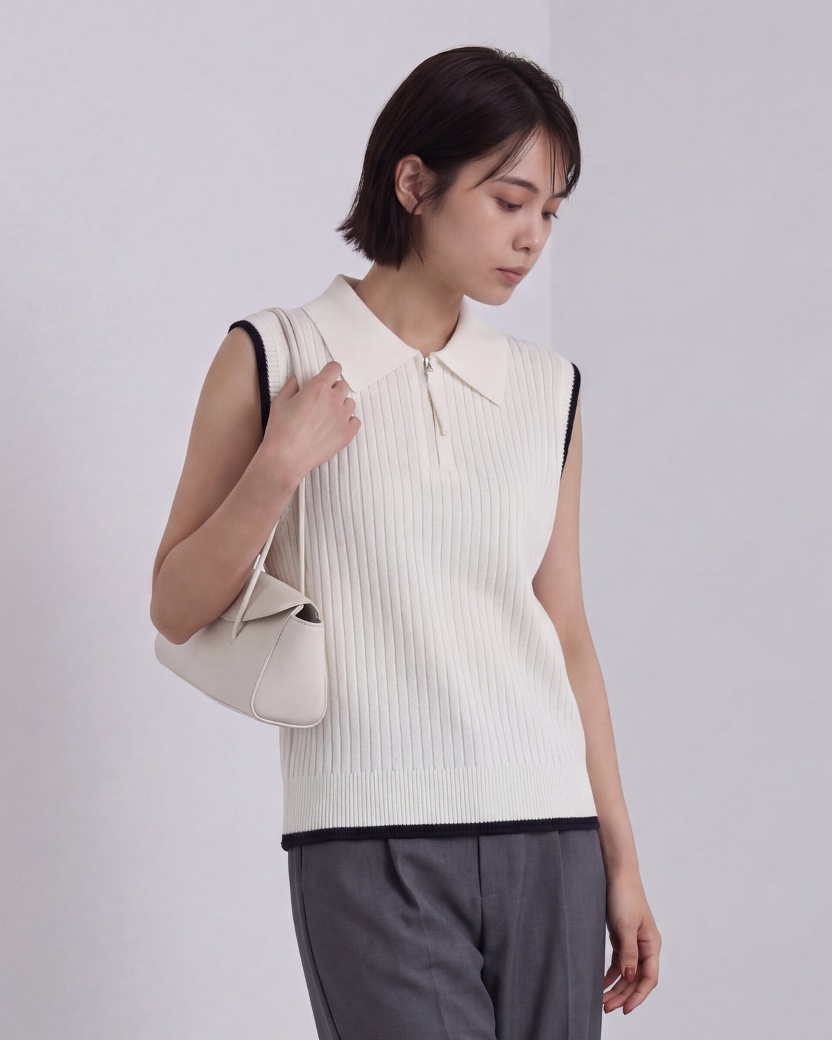 襟付き ハーフジップ リブ ノースリーブニット