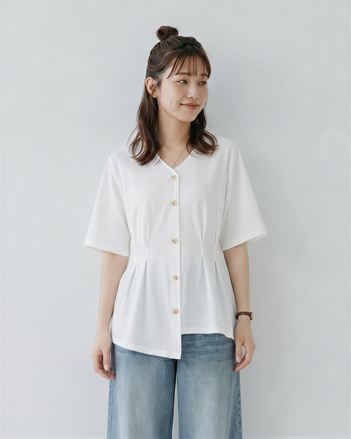 Vネック ギャザー入り ゆったりTシャツ