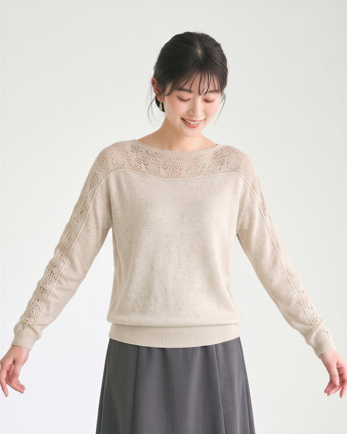 【秋新作】透かし編み切り替えルーズニット