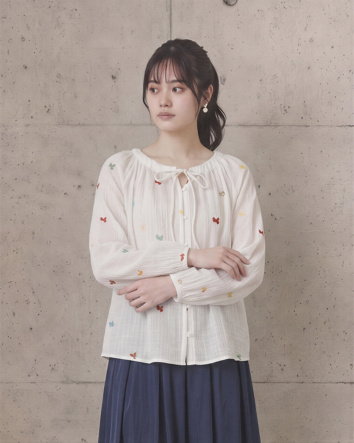 S~XL フリル襟リボン刺繍ブラウス