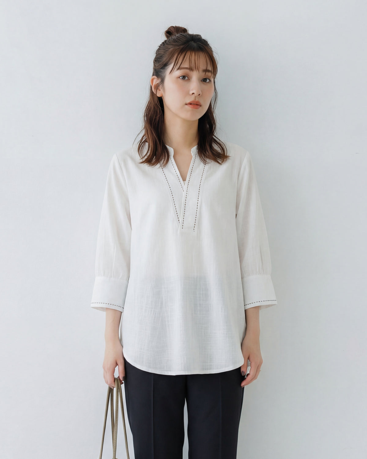 スタンドカラー×Vネック 透かしステッチ 七分袖シャツ-ホワイト-2XL