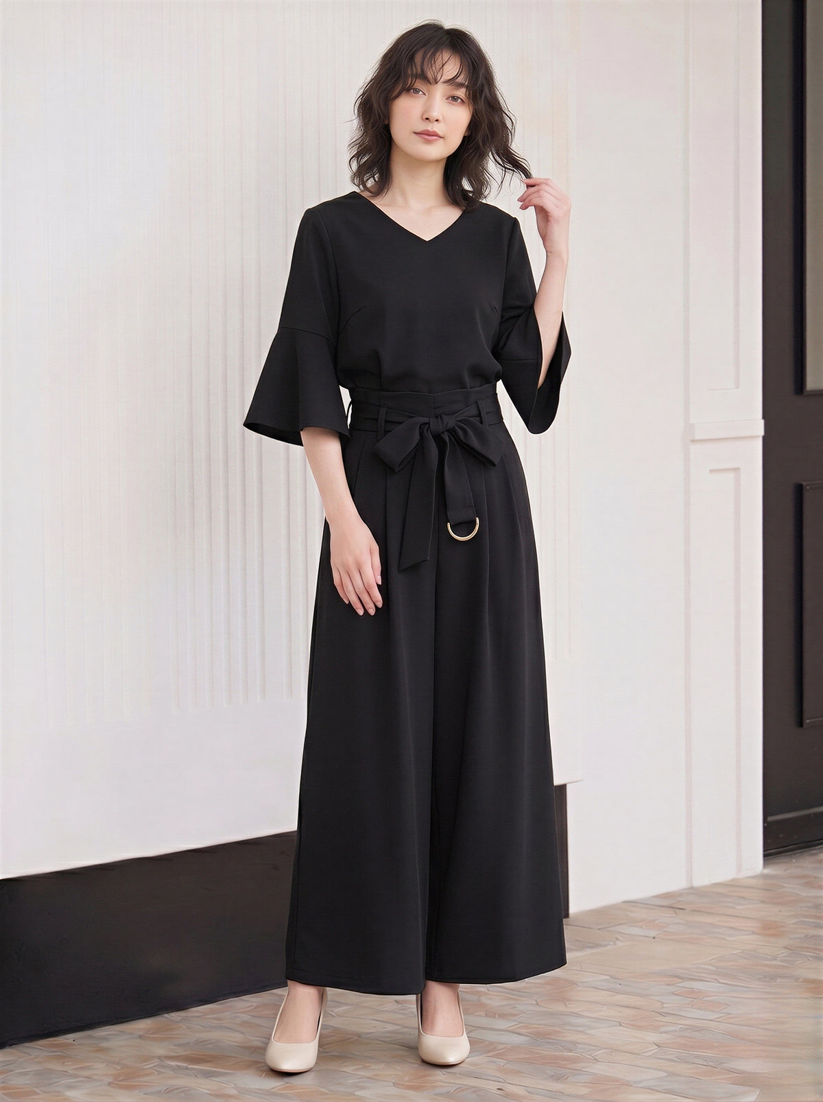 フレアスリーブVネックワイドパンツセットアップ-ブラック-2XL