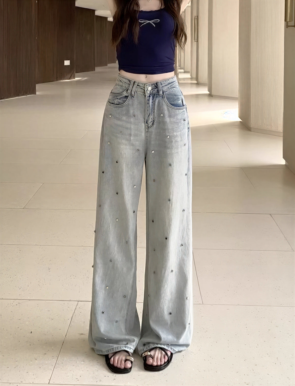 ライトブルー ハイウエスト ビーズ付きワイドデニムパンツ