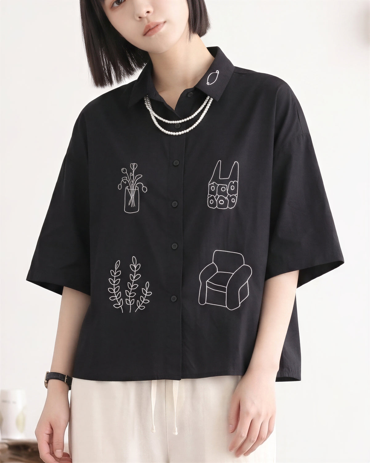 【全2色】M~2XL 遊び心のある線画ルーズ半袖シャツ | 今季人気