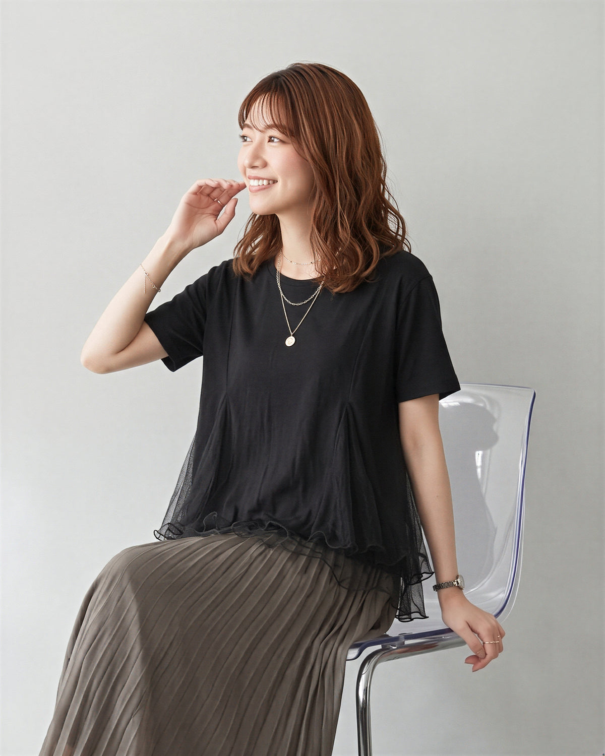 ゆったりラウンドネック チュール切り替えTシャツ-ブラック-FREE