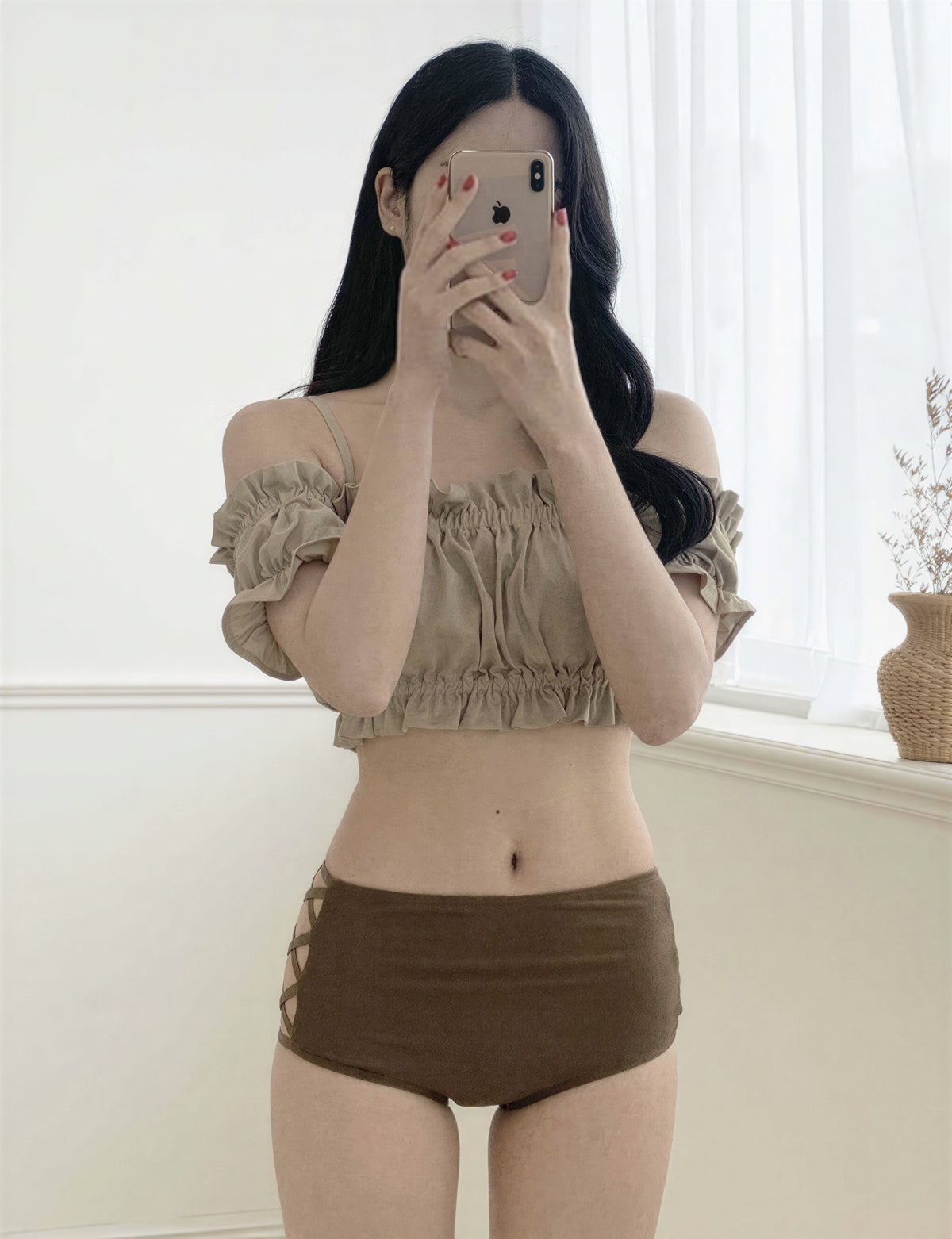 オフショルダー フリル サイドカットアウト セパレート水着