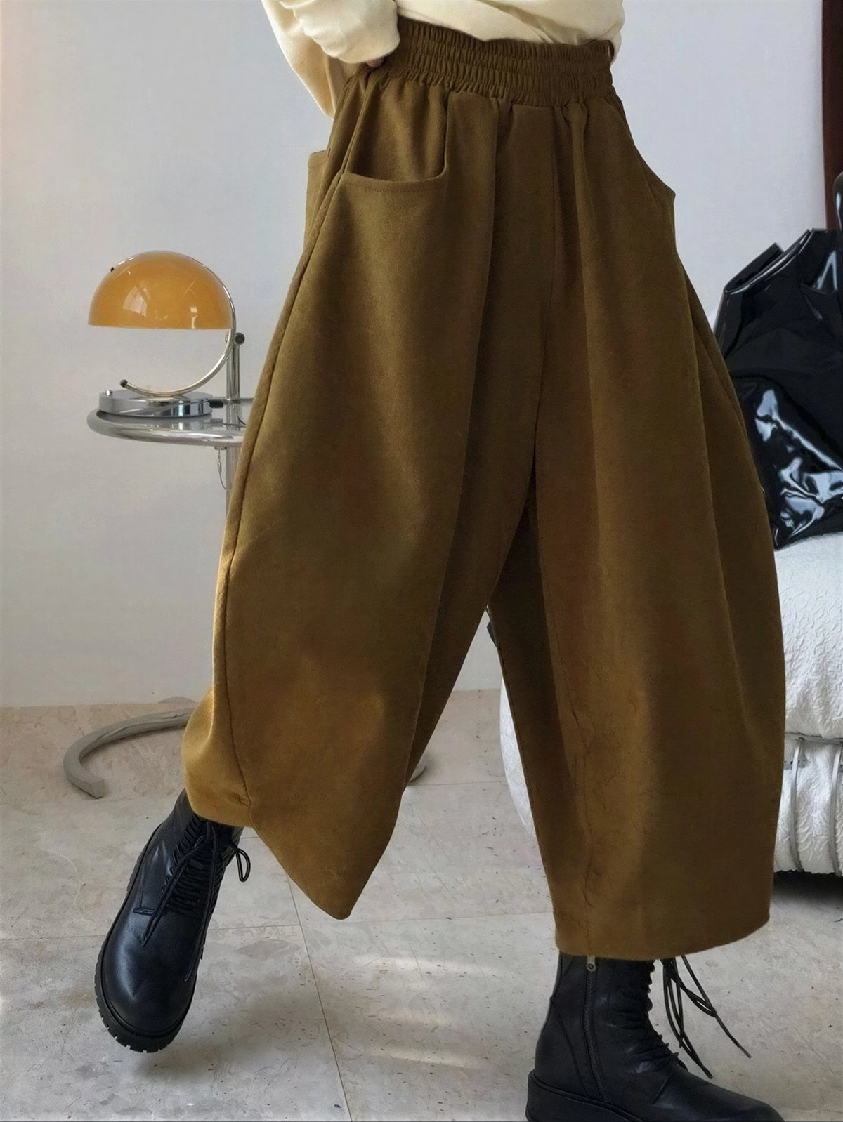 ゆったりカーブシルエット 立体サルエルパンツ