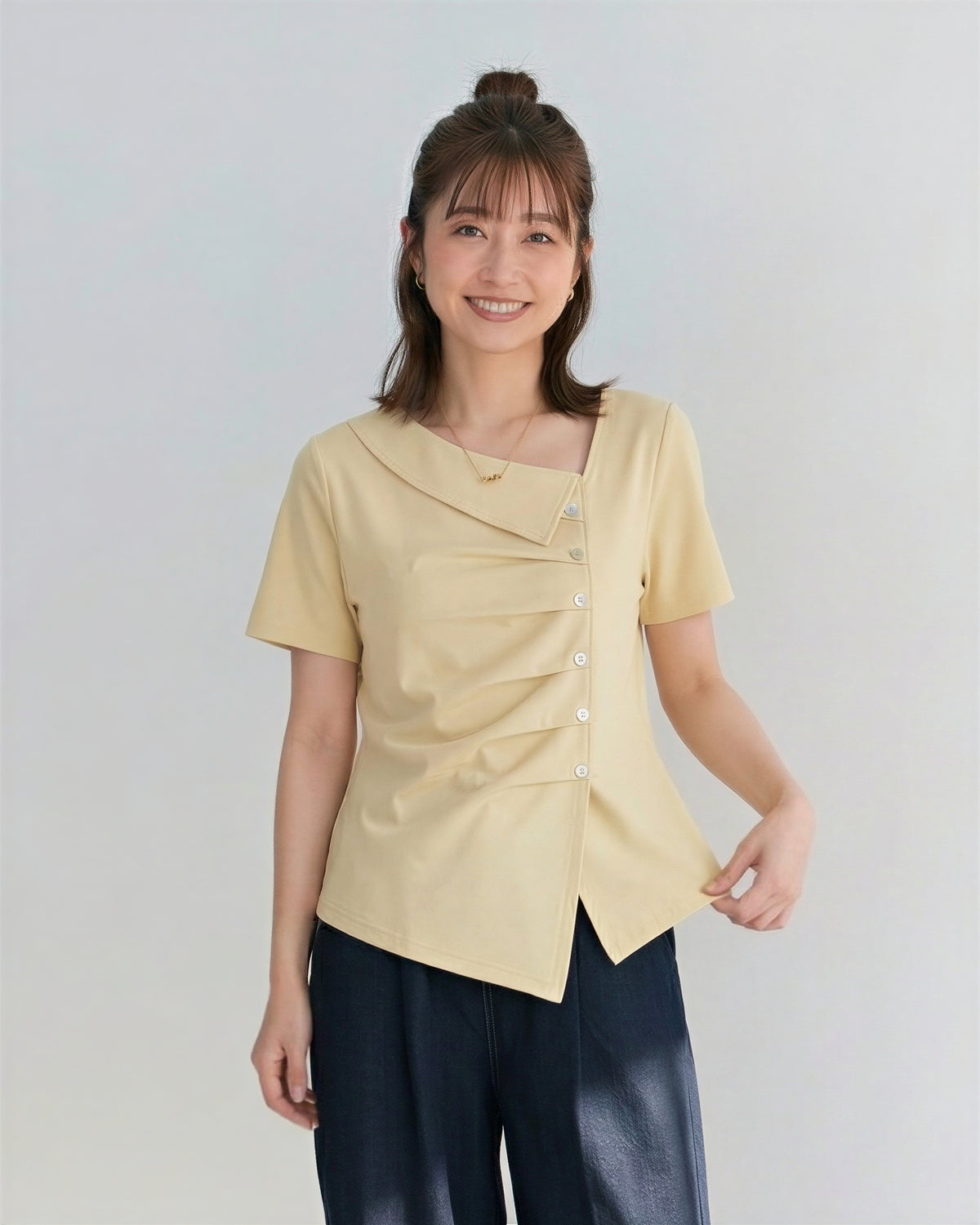 斜め前立てタック入り アシンメトリーヘム 半袖Tシャツ-ライトイエロー-4XL