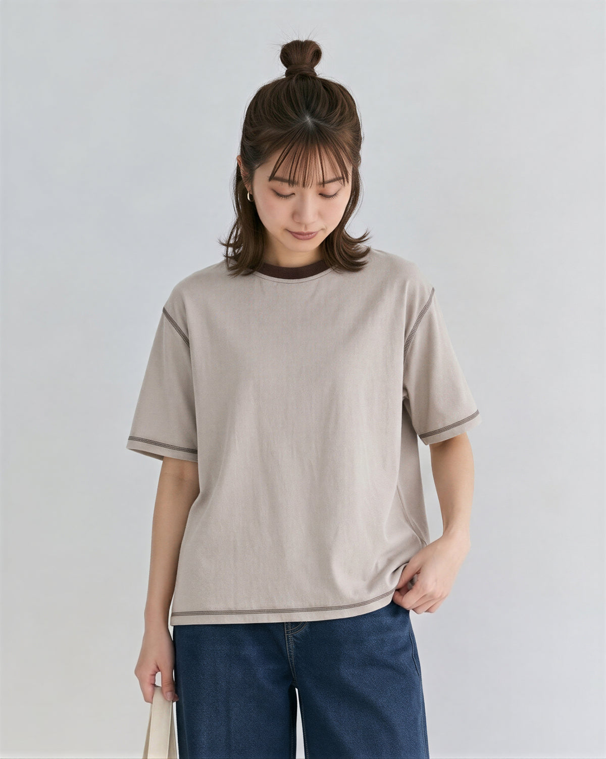 【全3色】ゆったりストレート 配色トリムTシャツ | 肌触り柔らかい