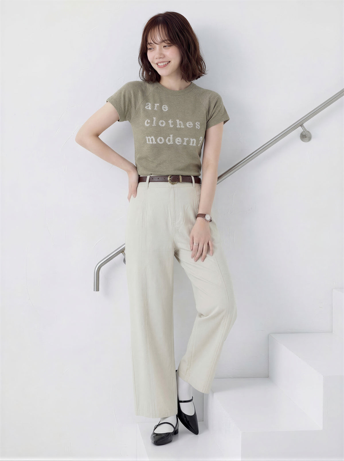 スリムフィット ショート丈 ドロップショルダー ラグランスリーブ ロゴパイル 半袖Tシャツ