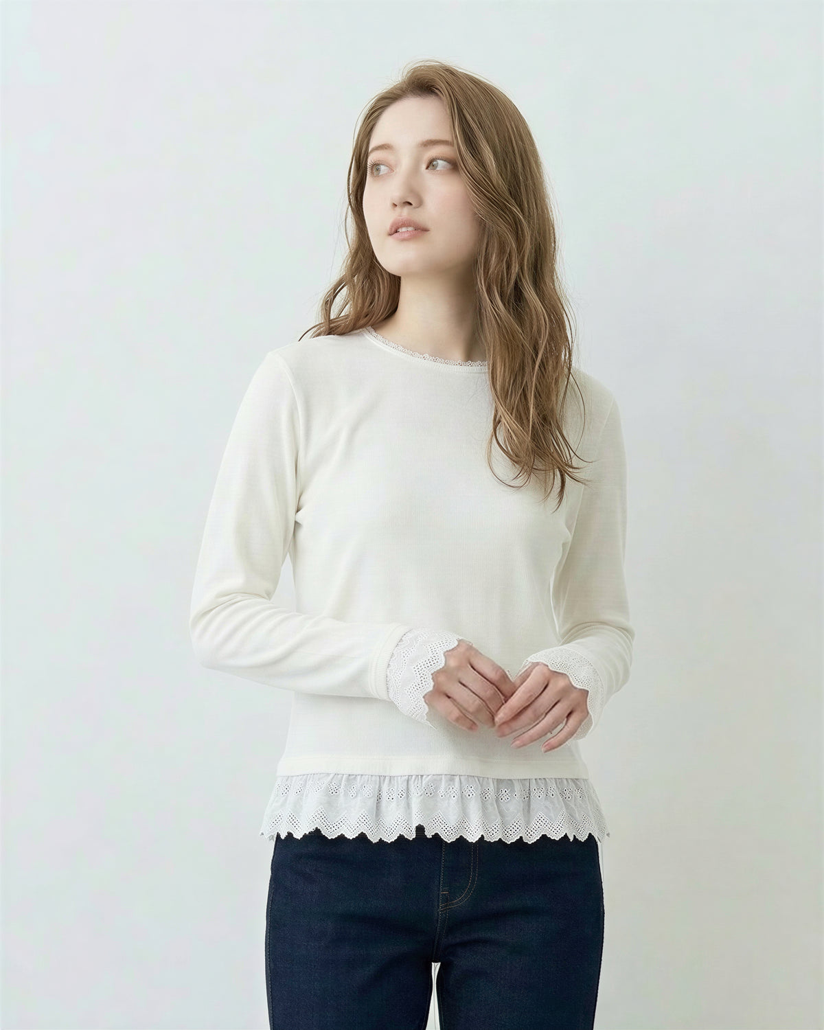 レース切り替え フリル付き クルーネック スリムフィット 長袖Tシャツ