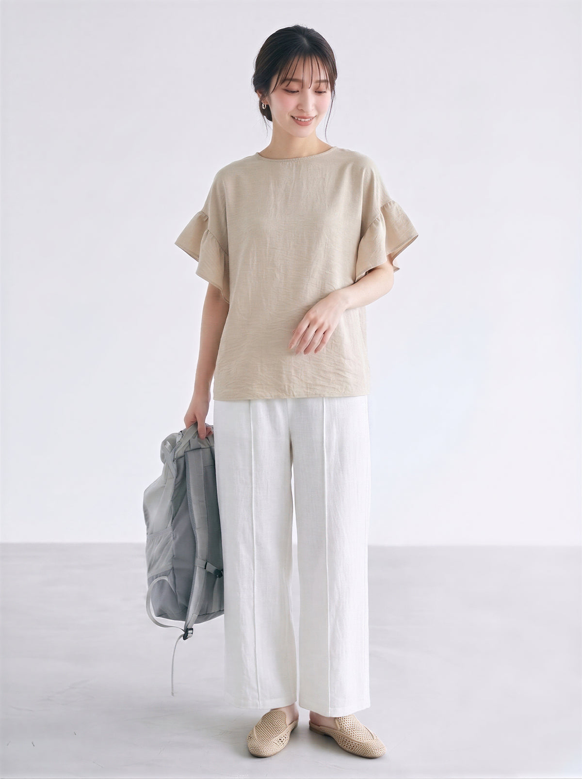 フリルフレアスリーブ ゆったりTシャツ