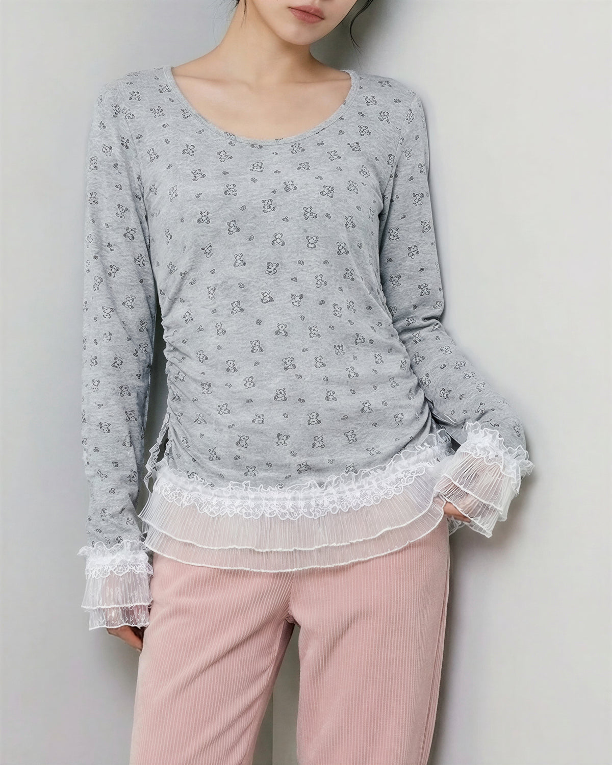 スクエアネック タイトシルエット 小柄プリント フリル切替 長袖Tシャツ