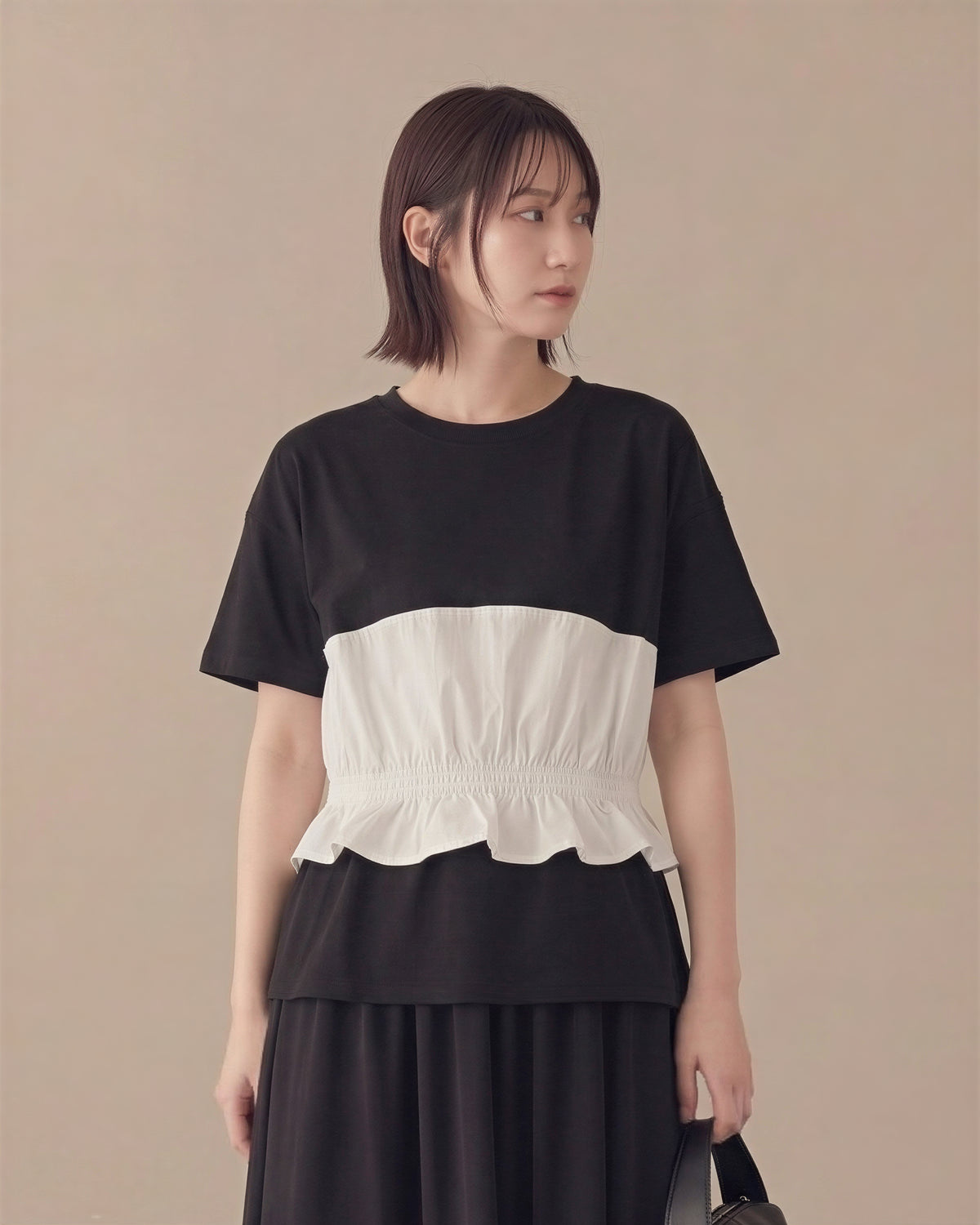 切り替えフリルヘム ウエストシェイプ 半袖Tシャツ