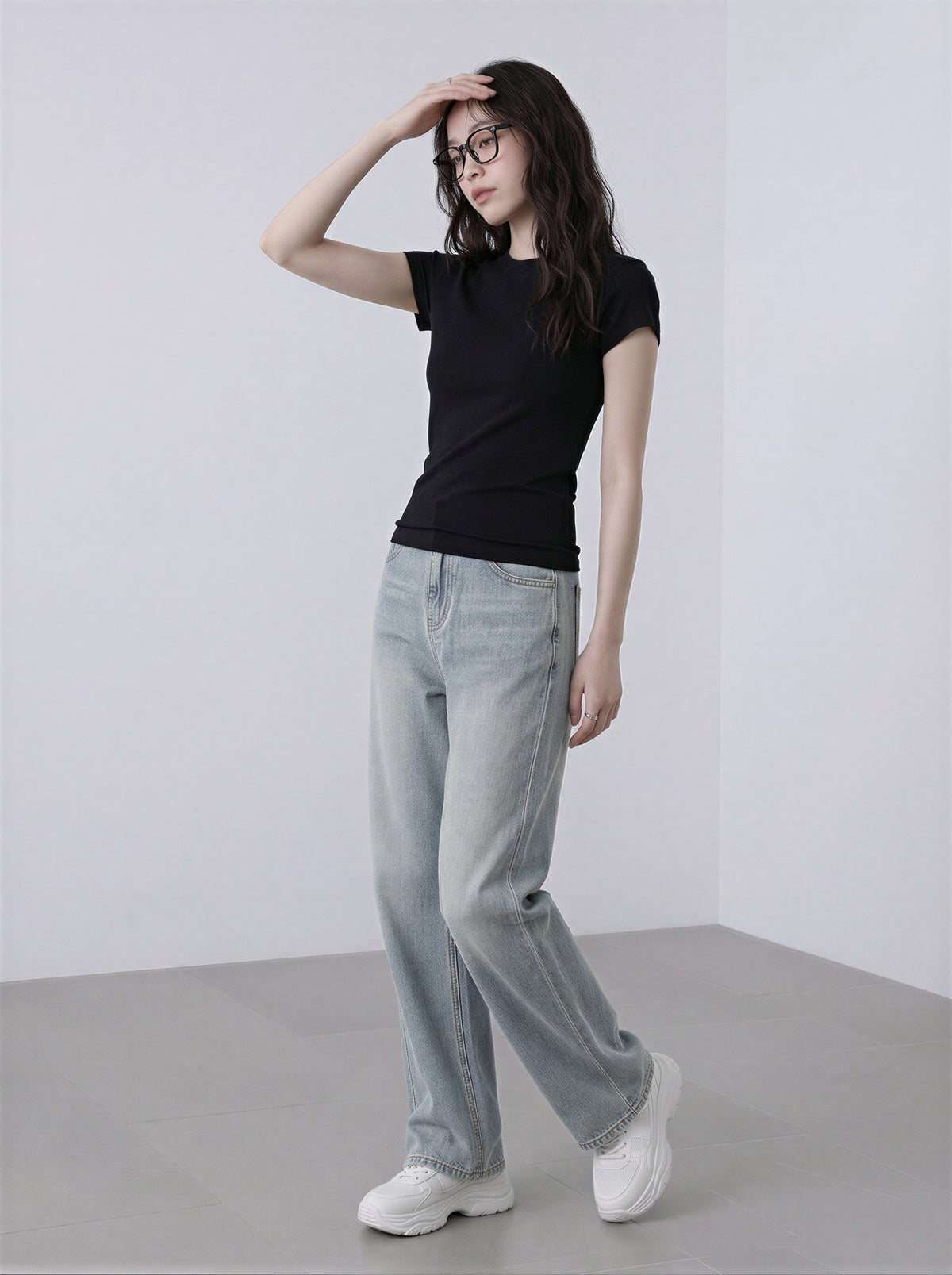 美シルエット見え クルーネック 半袖Tシャツ