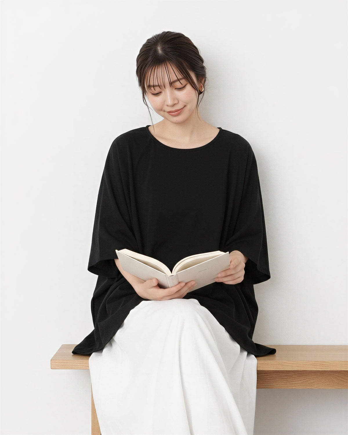 ラウンドネック ルーズ バットスリーブTシャツ