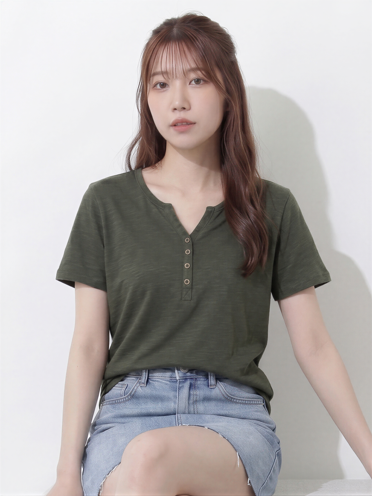 深V前立てボタン付き すっきり細見え 半袖Tシャツ