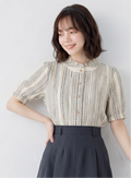 ベージュ