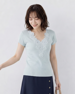 レースVネック スリムフィット 半袖Tシャツ