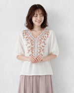 M~2XL Vネック 刺繍パフスリーブTシャツ