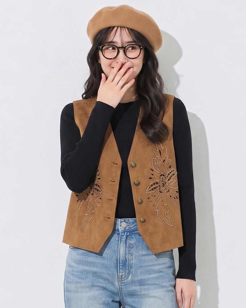 刺繍カットワーク・Vネックベスト