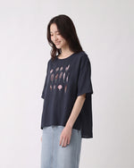 【全3色】M~2XL 刺繍デザイン ゆったり クルーネックTシャツ