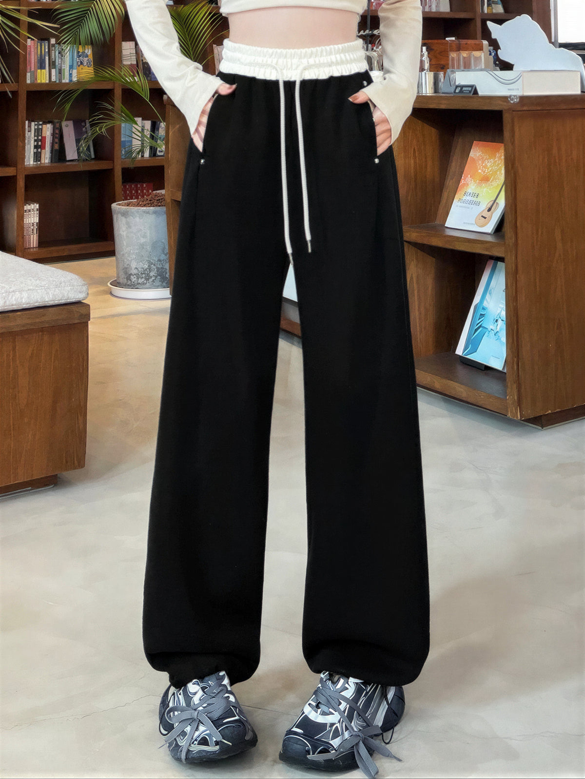 4色展開｜ポリエステル・ワイドスウェットパンツ・ドローストリングウエスト
