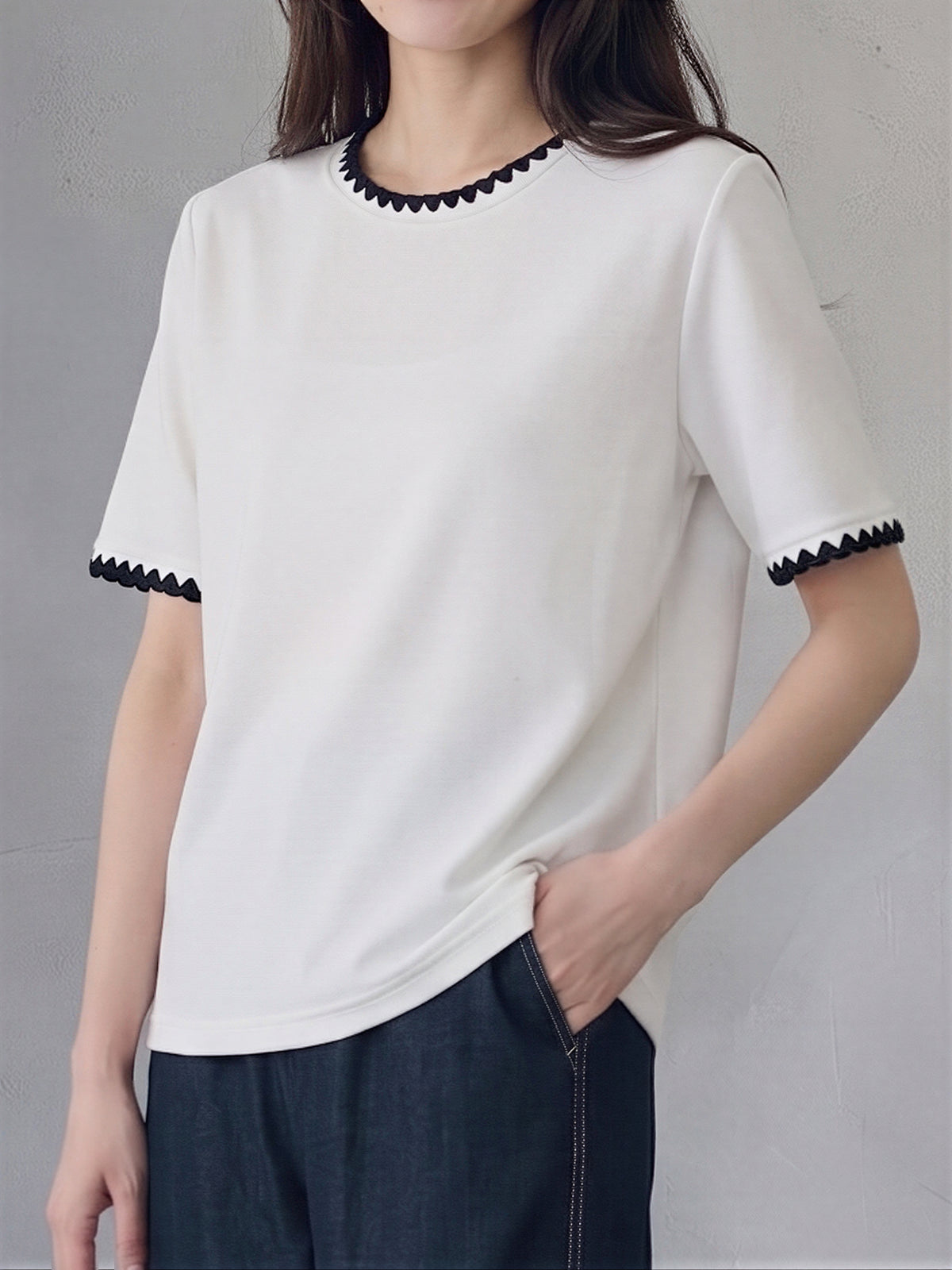 配色メロウフリル縁取り クルーネックTシャツ