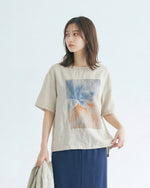 ライトベージュ ゆったりドロップショルダー クルーネック プリント半袖Tシャツ