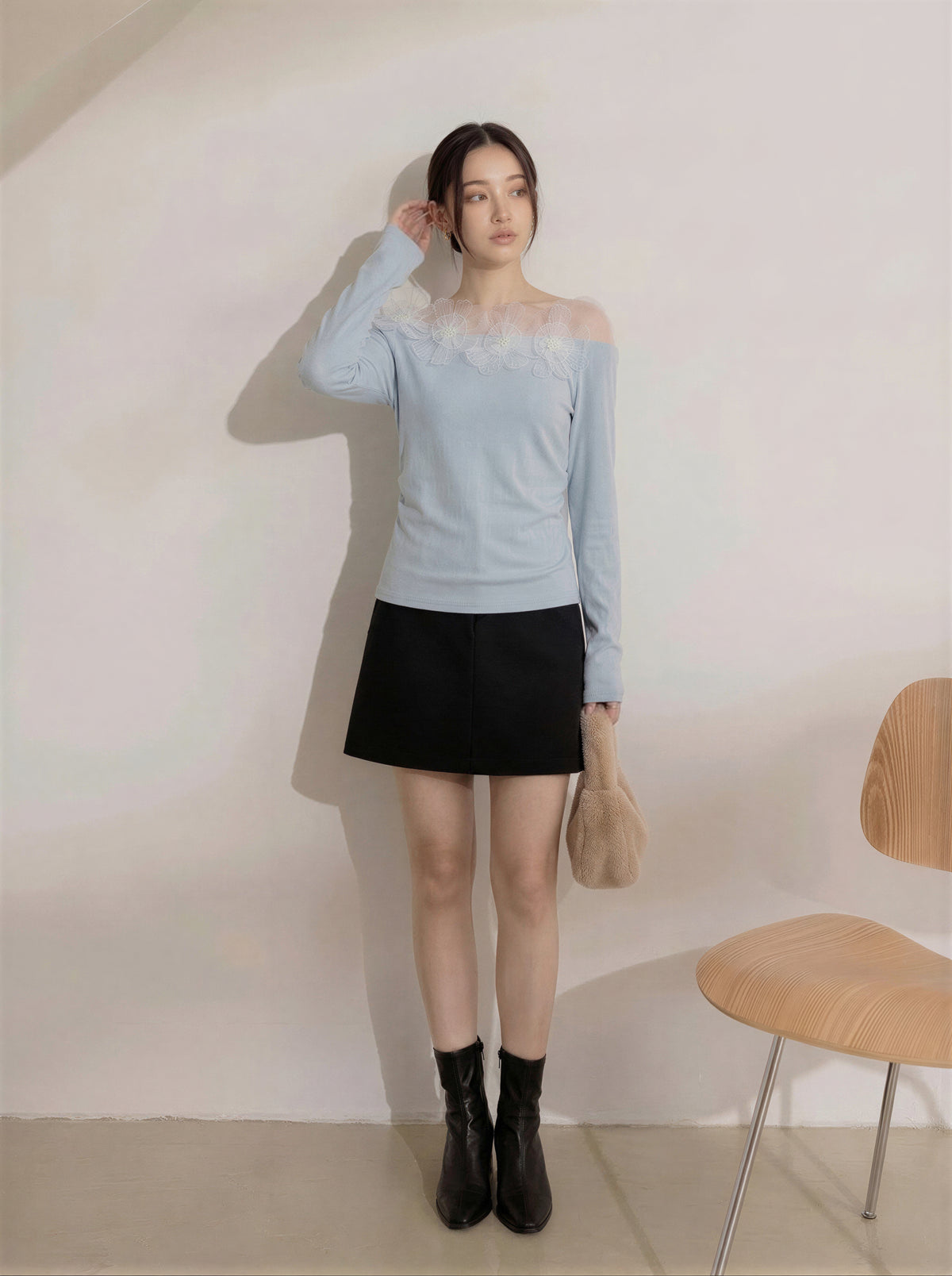 オフショルダー 透けチュール切替 立体フラワー 長袖Tシャツ