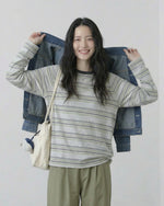 ライトグレー 細ボーダー ゆったりドロップショルダー 長袖Tシャツ