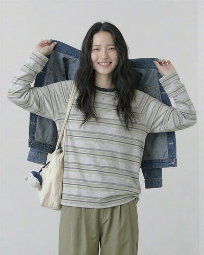 ライトグレー 細ボーダー ゆったりドロップショルダー 長袖Tシャツ