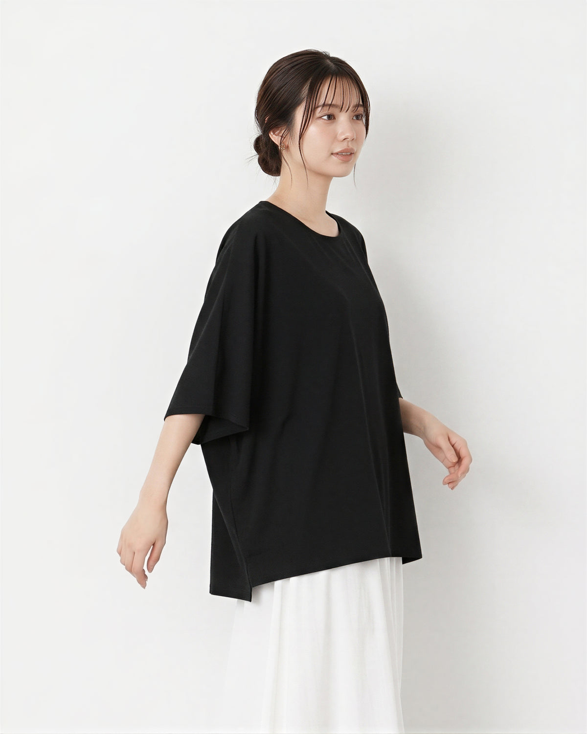 ラウンドネック ルーズ バットスリーブTシャツ