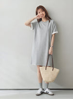 ゆったりストレート ロールアップスリーブ Tシャツワンピース