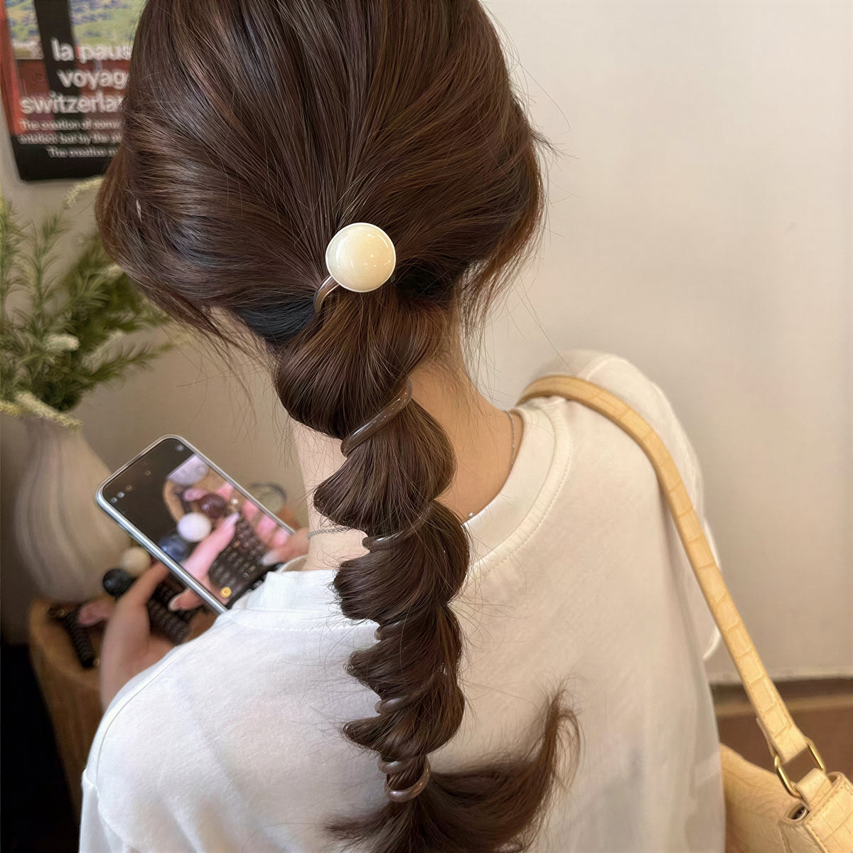 【全4色】アセテート風ビーズ付き ツイストデザイン 電話コードヘアゴム