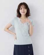レースVネック スリムフィット 半袖Tシャツ