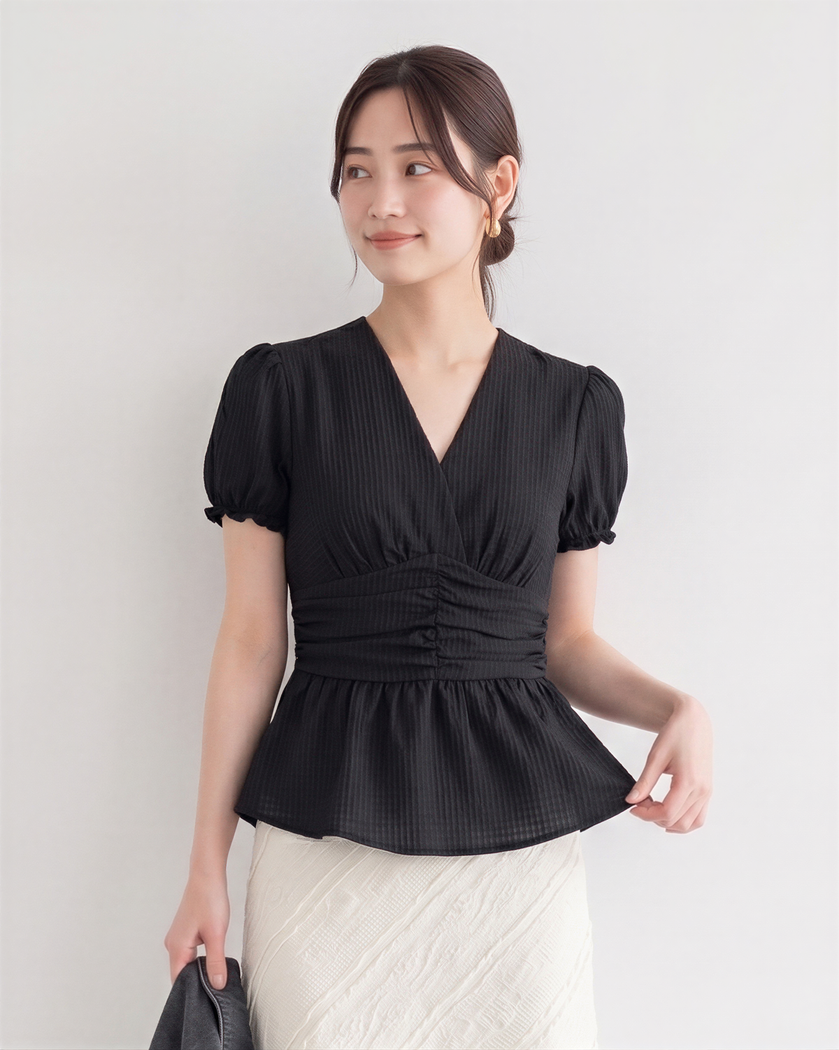カシュクールVネック ウエストシェイプ タック入り 半袖Tシャツ