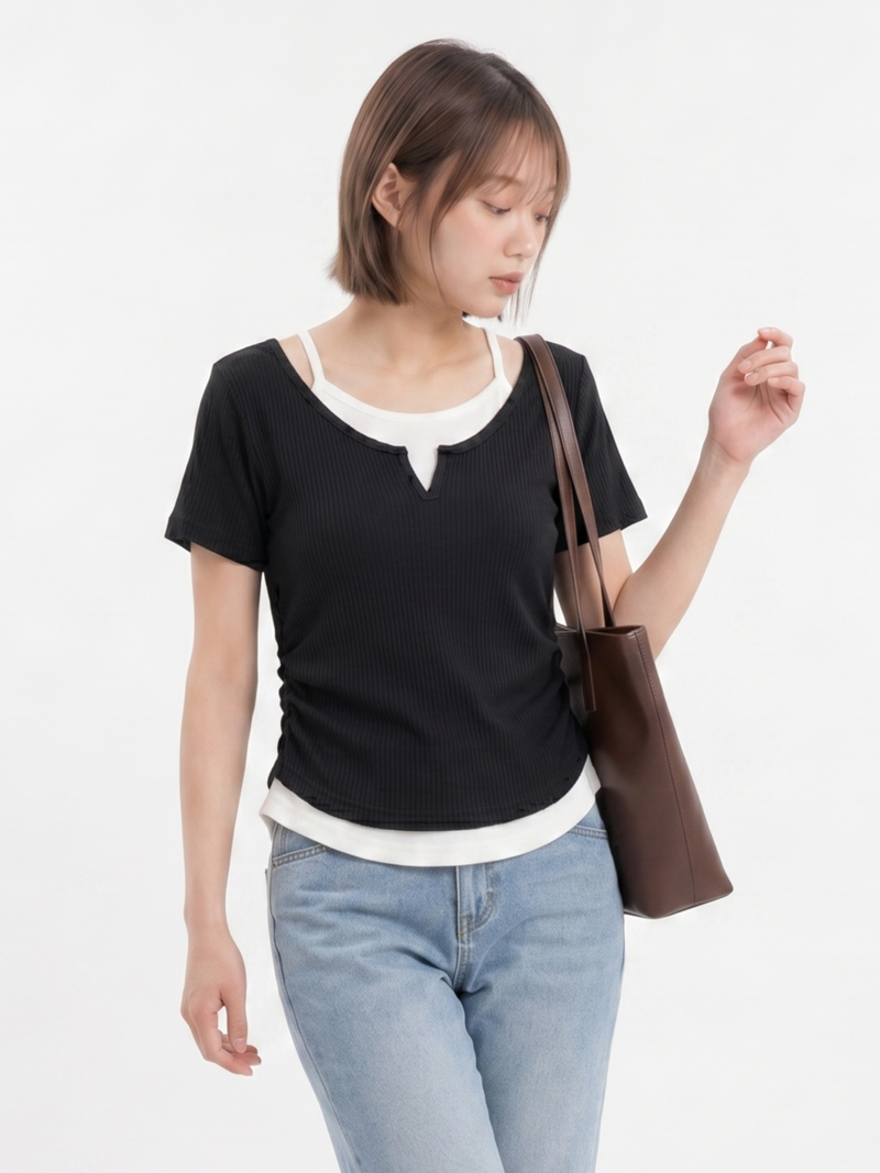 サイドギャザー切り替えネック フェイクレイヤードTシャツ
