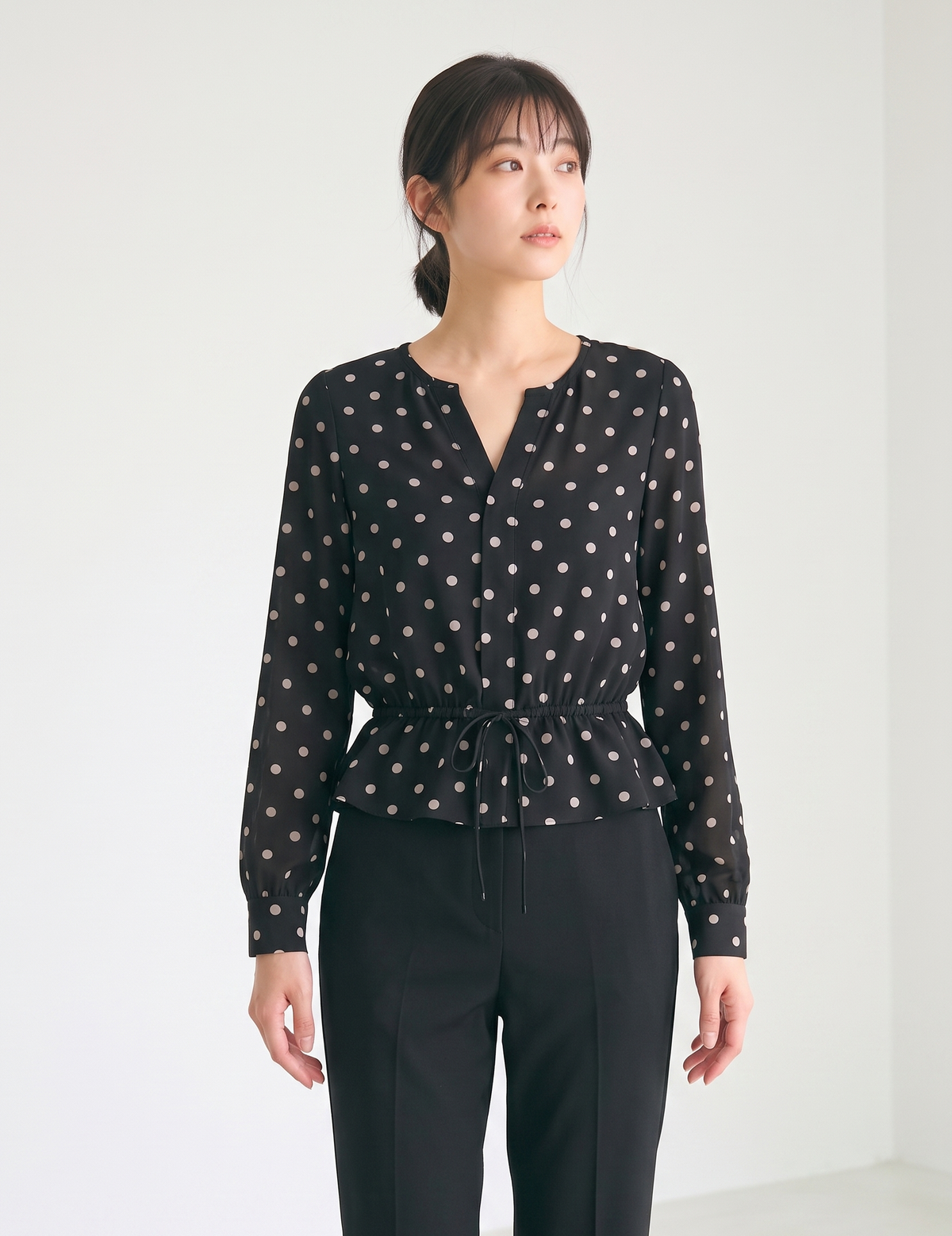 L~4XL ブラックドット ウエストマークブラウス