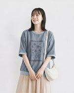 ゆったりドロップショルダー フラワープリントTシャツ