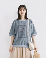 ゆったりドロップショルダー フラワープリントTシャツ