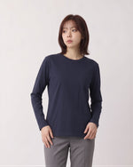 クルーネック ストレートシルエット ゆったり 長袖Tシャツ