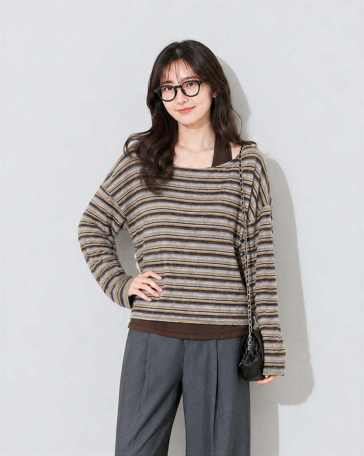 【全2色】S~XL アシンメトリーショルダー 肌見せ ボーダー フェイクレイヤードTシャツ