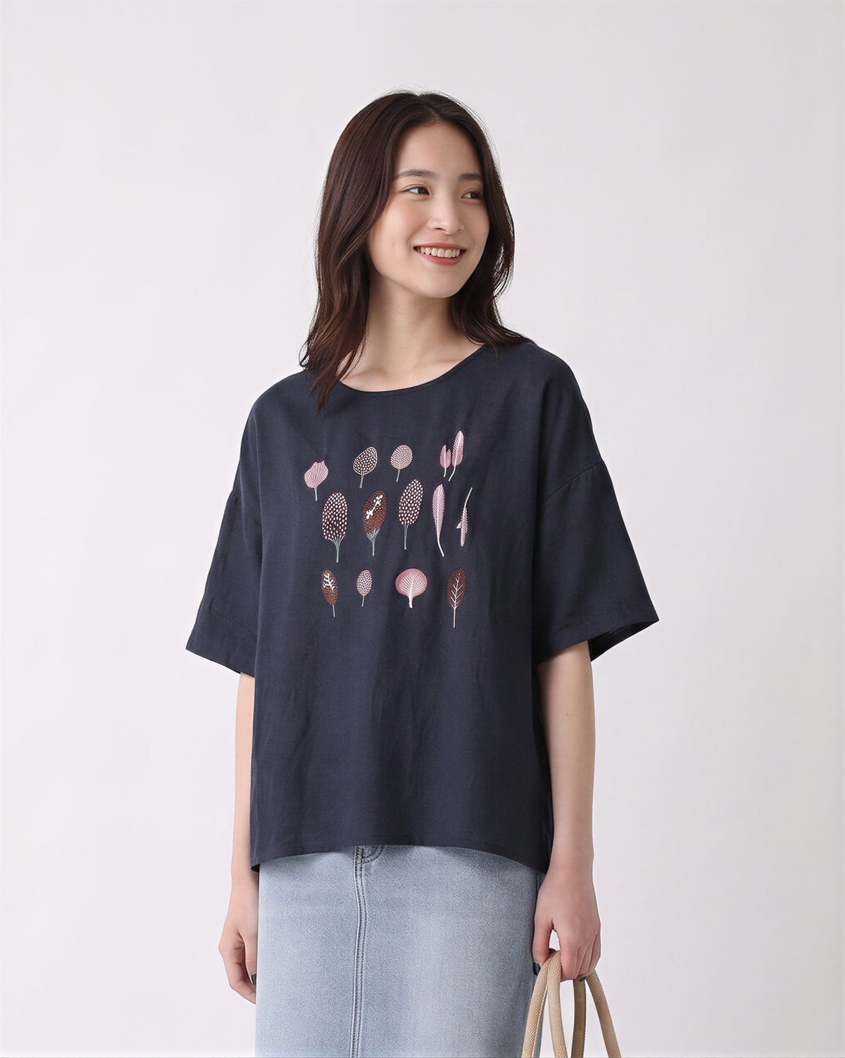 【全3色】M~2XL 刺繍デザイン ゆったり クルーネックTシャツ