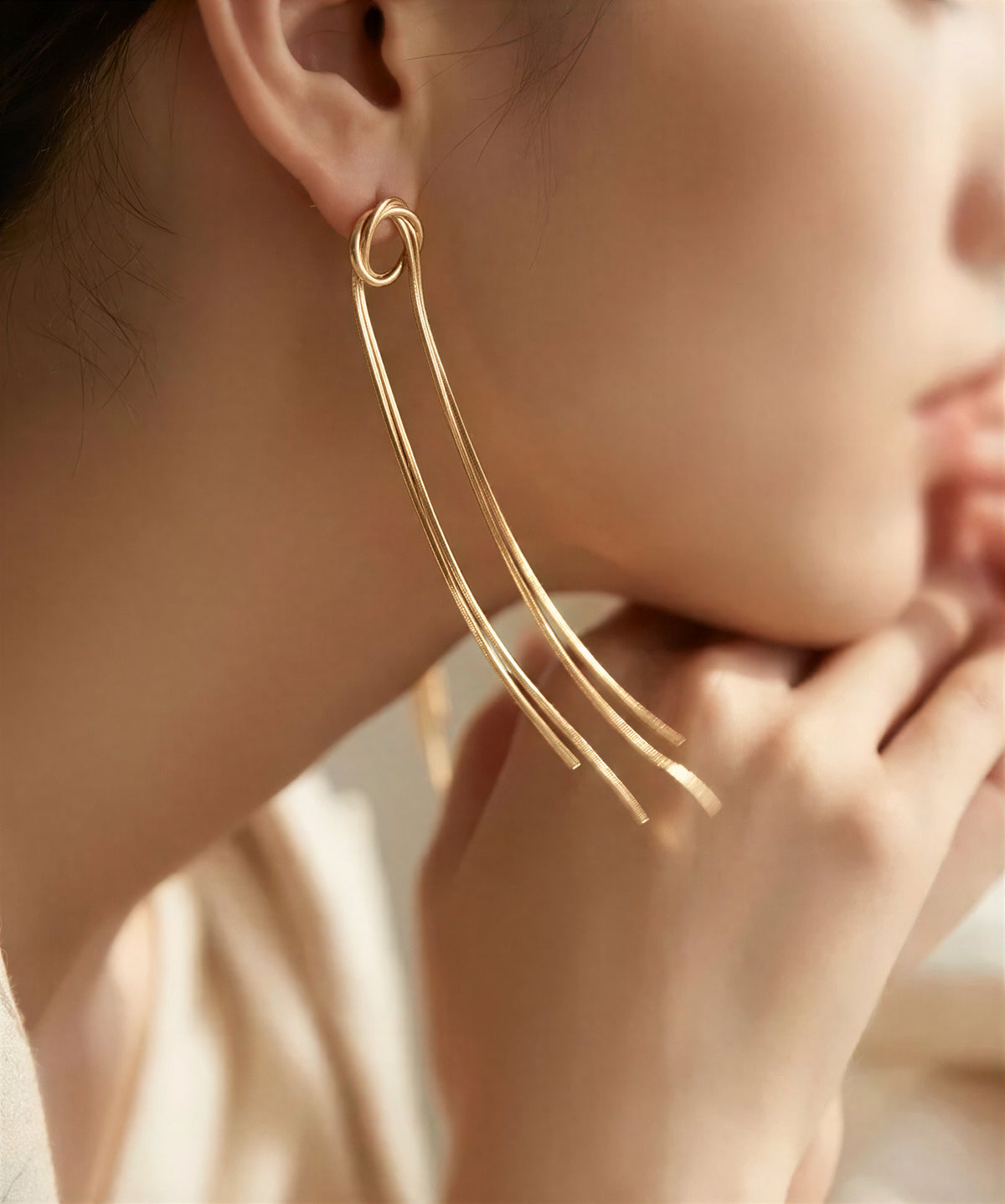 リングライン ドロップデザイン シンプルメタル ロングタッセルピアス